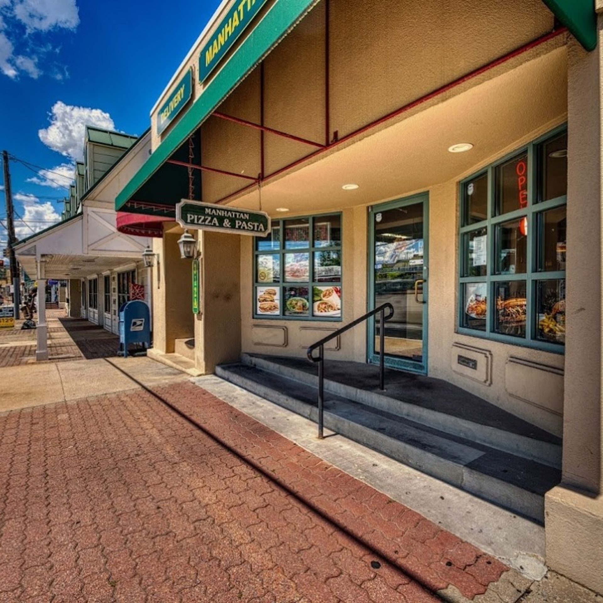 Welcome To Manhattan Pizza & Pasta